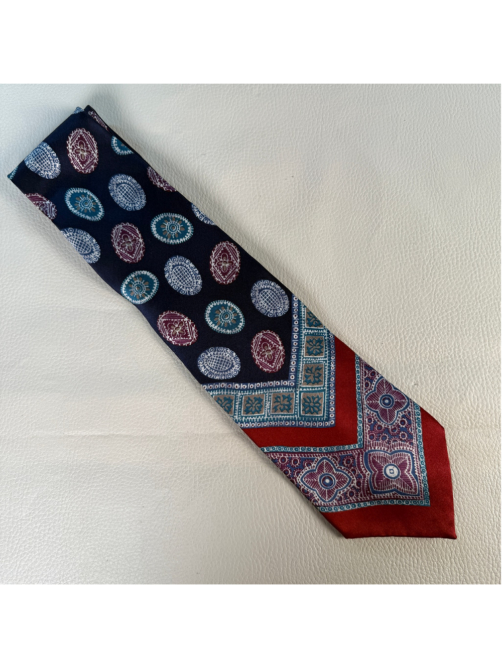 Oscar de la Renta Mens Silk Tie Couture Collection Navy Red Geometric Necktie